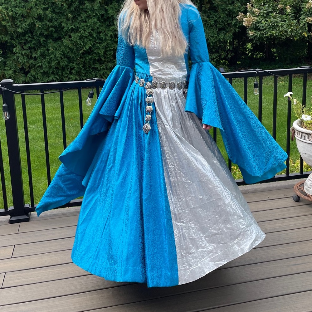 ✨🌙 Beautiful Medieval Renaissance Gown 🌙✨